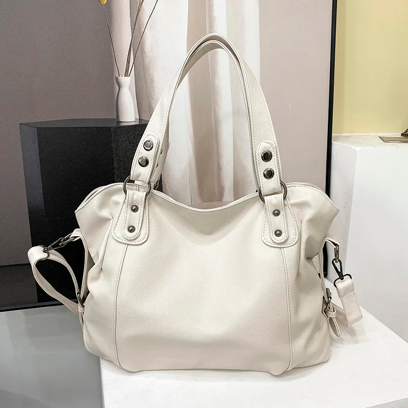 damen-designer-handtasche-schwarz