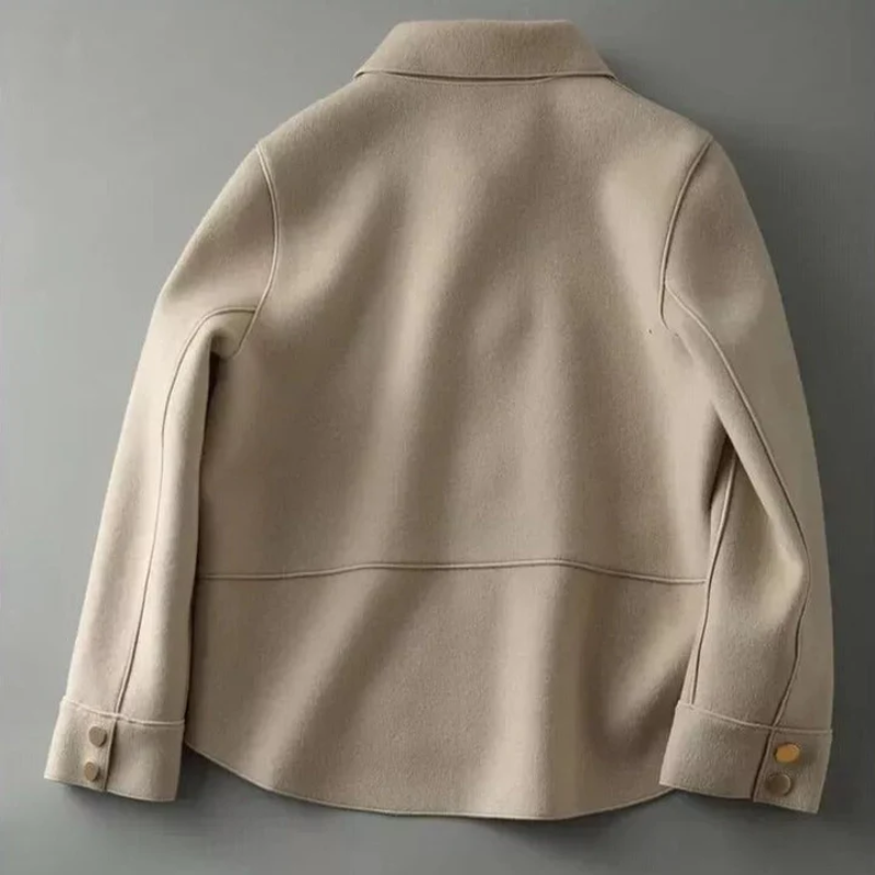 Kurze Winterjacke für Frauen