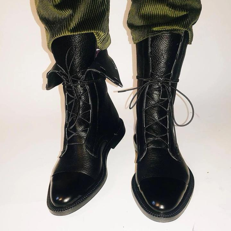 damen-schwarz-stiefel​-flach 