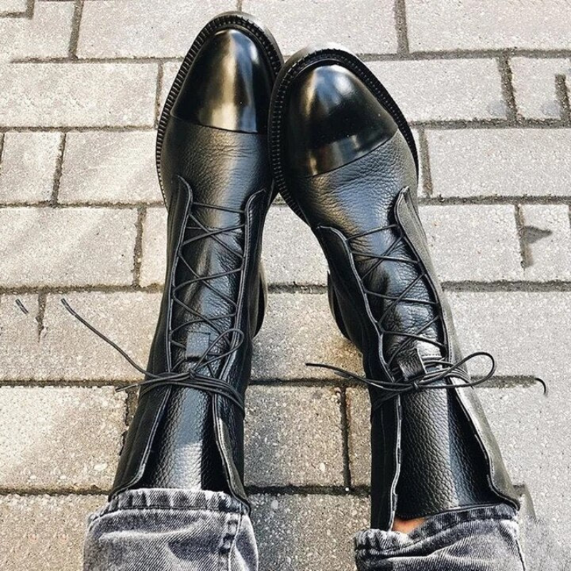 damen-schwarz-stiefel​-flach 