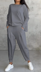 Zweiteiliges Sommer-Outfit für Frauen