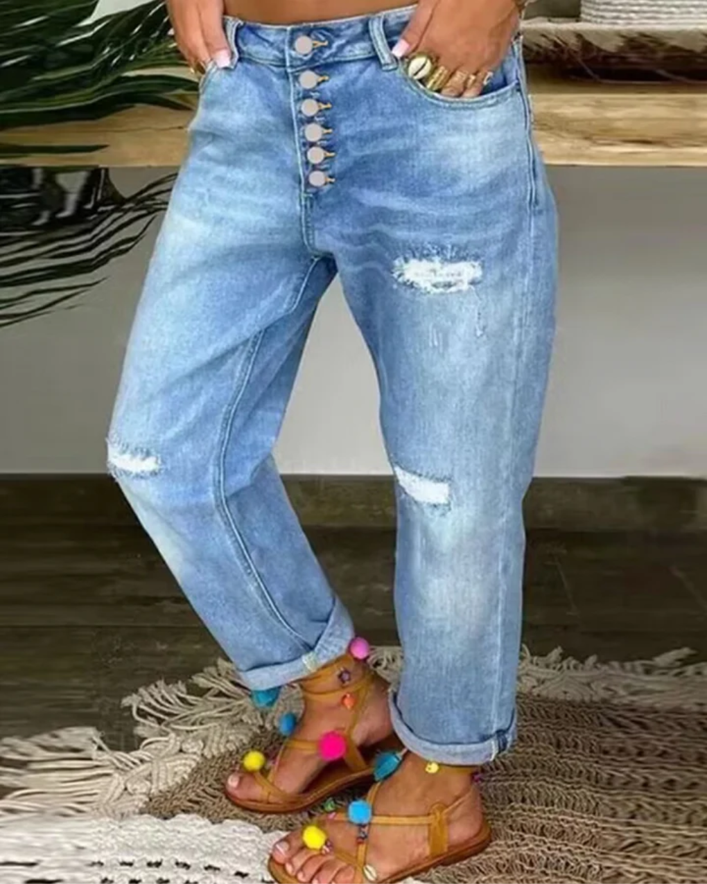 Elegante zerrissene Jeans mit weitem Bein für Frauen