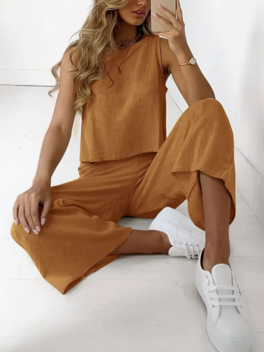 Zweiteiliges Sommeroutfit für Frauen